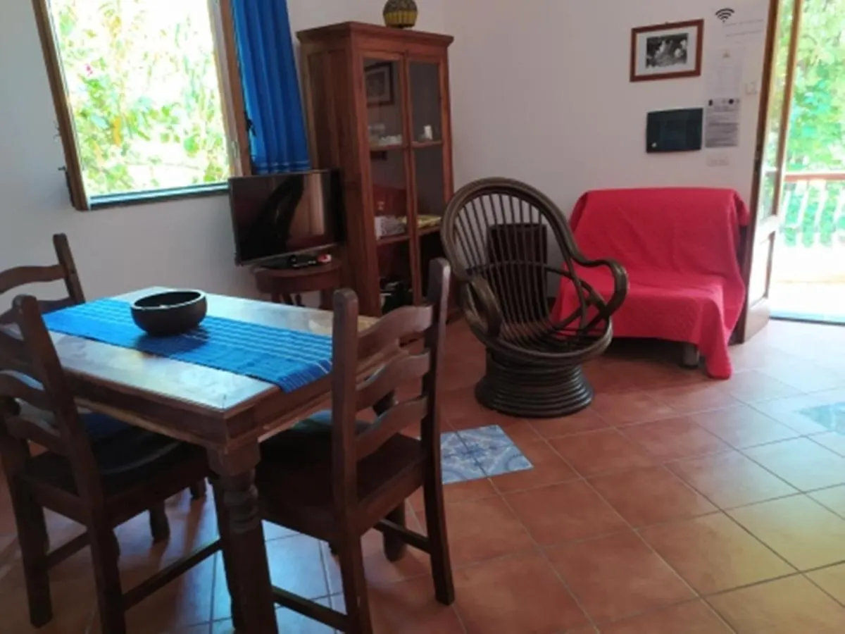 Ξενοδοχείο με διαμερίσματα Pedra Residence Στρόμπολι