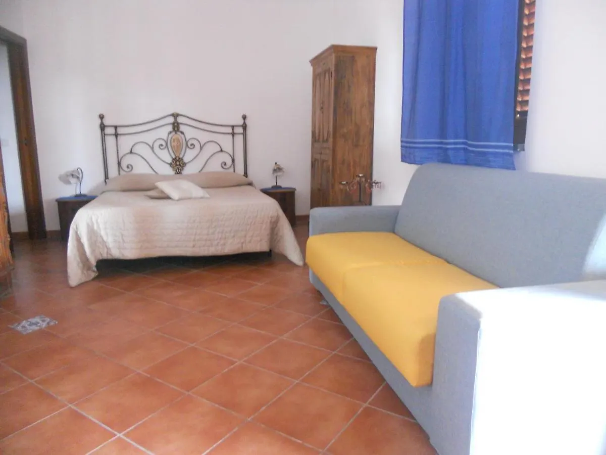 Pedra Residence Στρόμπολι