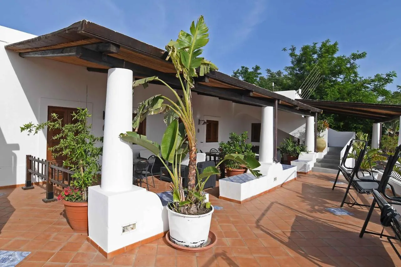 Aparthotel Pedra Residence Stromboli
