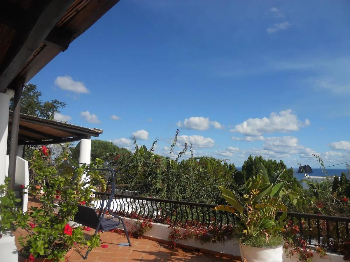 Pedra Residence Stromboli 2*,
